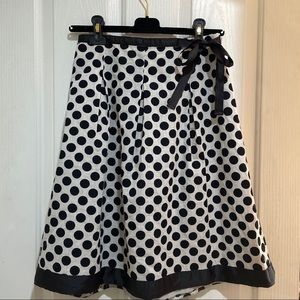 ANN Taylor Petites Size 8 bubble dot skirt size 8 petite black off white full